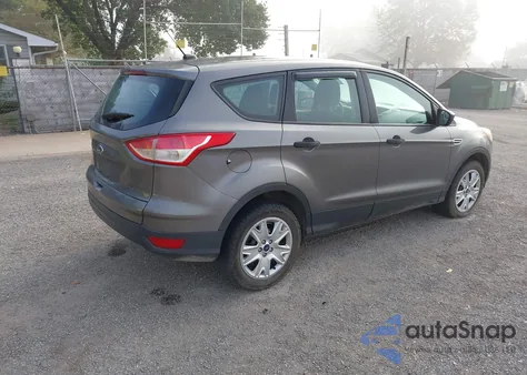 2013 Ford Escape S z USA, uszkodzony, nr VIN 1FMCU0F70DUB37911